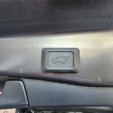 Used 2024 Toyota RAV4 XLE w/ Convenience Package image 18