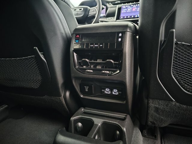 Used 2023 Jeep Grand Cherokee L Laredo AWD/4WD image 31