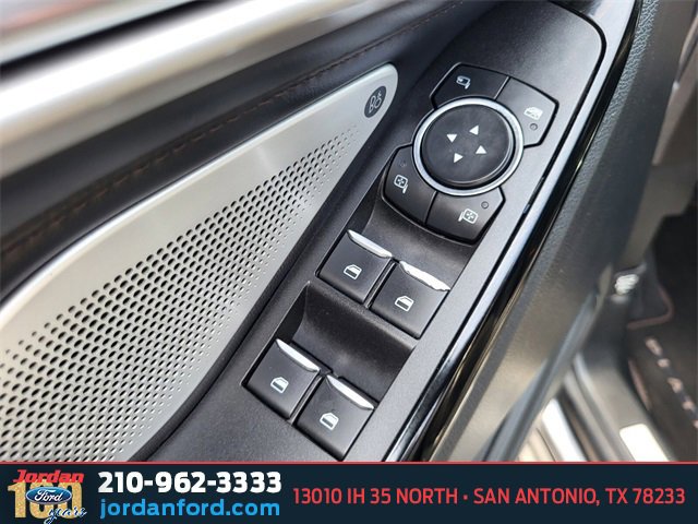 Certified 2021 Ford Explorer Platinum w/ Premium Technology Package image 17