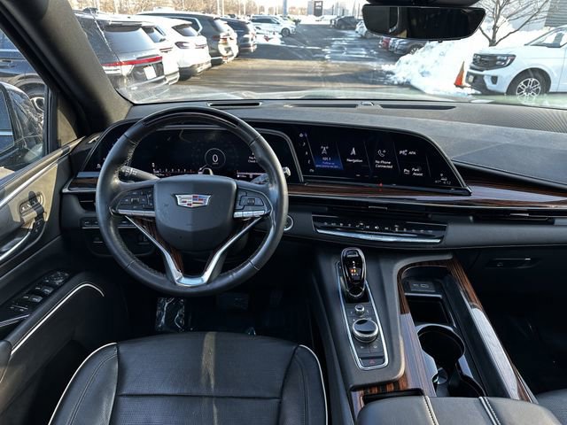 Used 2022 Cadillac Escalade Premium Luxury image 14