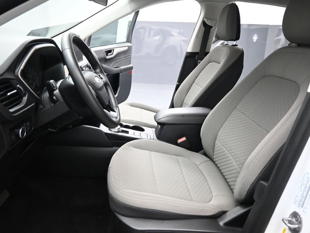 Certified 2022 Ford Escape SE w/ Convenience Package image 35