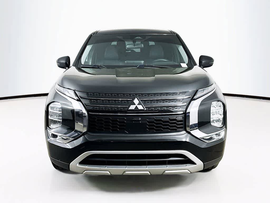 Used 2023 Mitsubishi Outlander SE FWD image 6