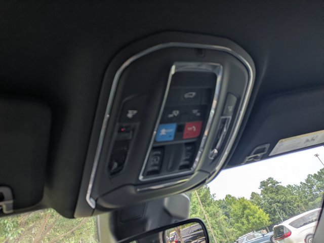 Used 2024 Jeep Grand Cherokee Altitude AWD/4WD image 24