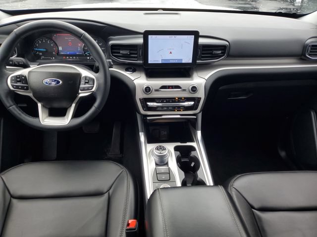 Certified 2023 Ford Explorer XLT w/ Equipment Group 202A AWD/4WD image 30