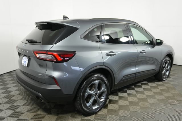 Certified 2025 Ford Escape ST-Line image 4
