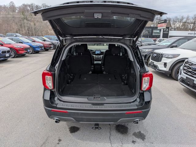 Certified 2021 Ford Explorer XLT w/ Equipment Group 202A AWD/4WD image 18