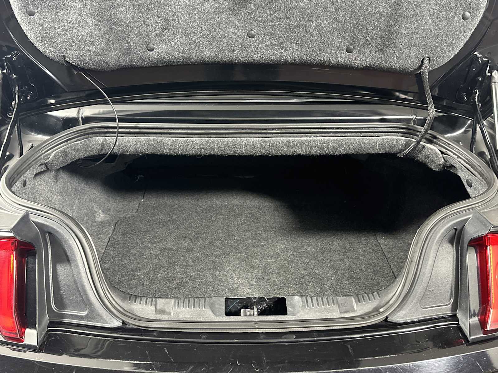 Certified 2020 Ford Mustang Premium image 21