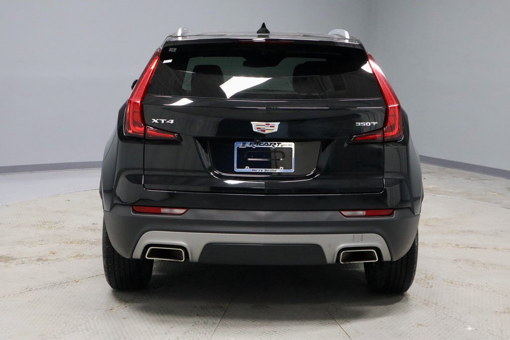 Used 2023 Cadillac XT4 Premium Luxury image 4
