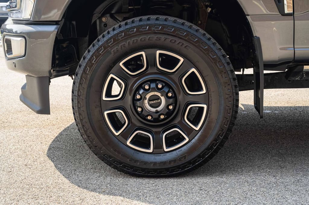Certified 2024 Ford F350 Platinum AWD/4WD image 13