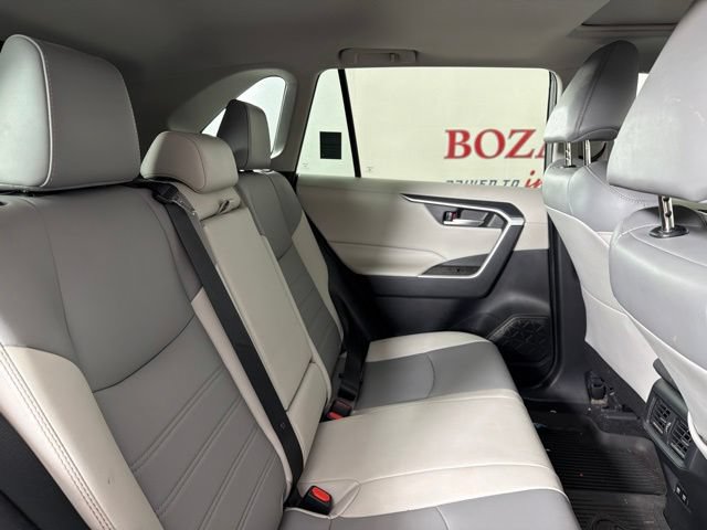 Used 2021 Toyota RAV4 XLE Premium FWD image 32