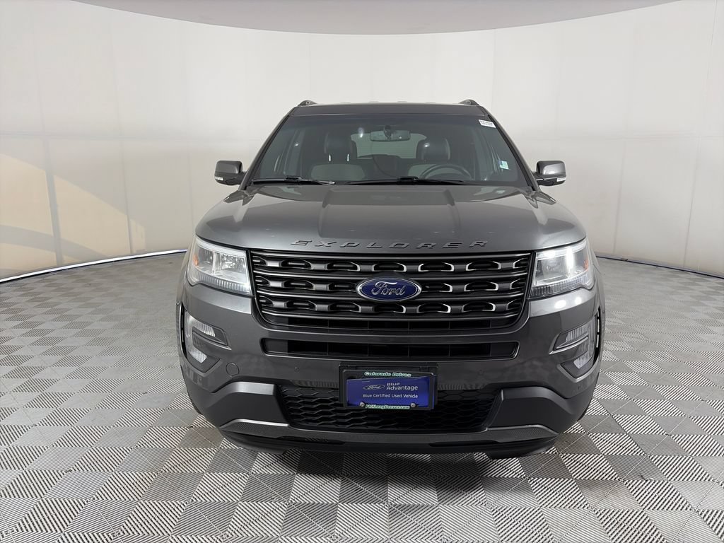 Certified 2017 Ford Explorer XLT w/ Equipment Group 202A AWD/4WD image 2