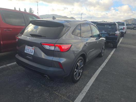 Certified 2021 Ford Escape SE w/ SE Sport Appearance Package FWD image 4