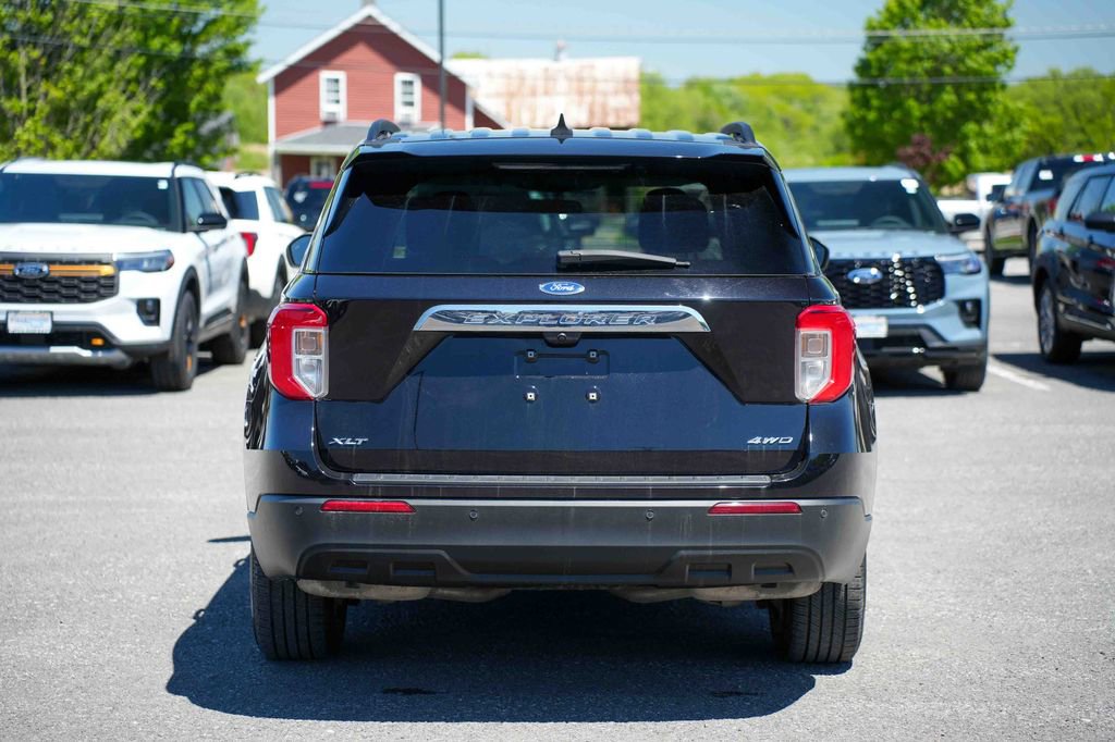 Certified 2023 Ford Explorer XLT AWD/4WD image 6