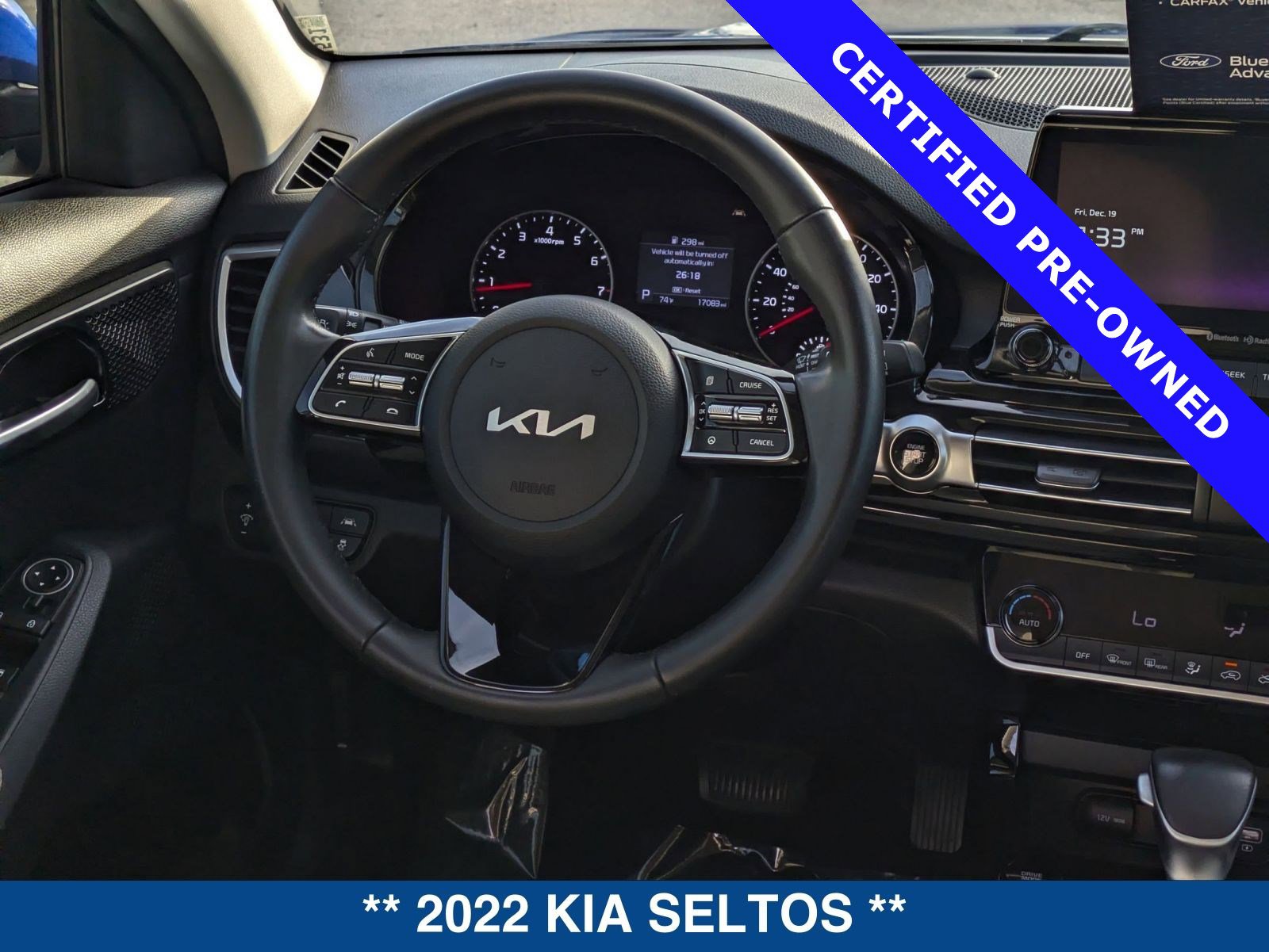 Used 2022 Kia Seltos EX image 16