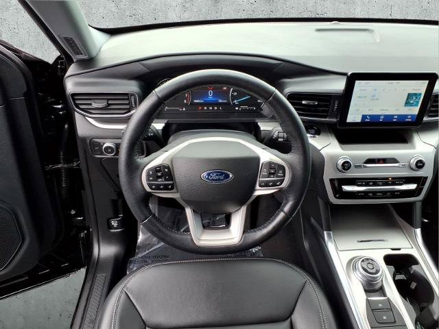 Certified 2022 Ford Explorer XLT w/ Equipment Group 202A AWD/4WD image 15