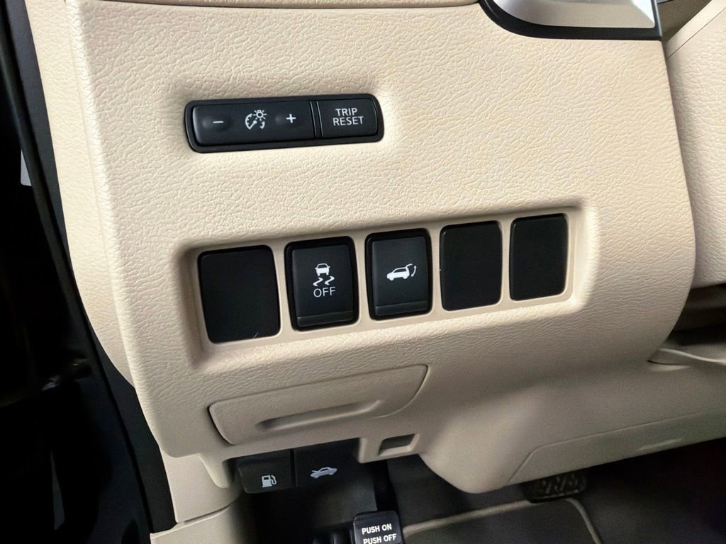 Used 2017 Nissan Murano SL AWD/4WD image 25