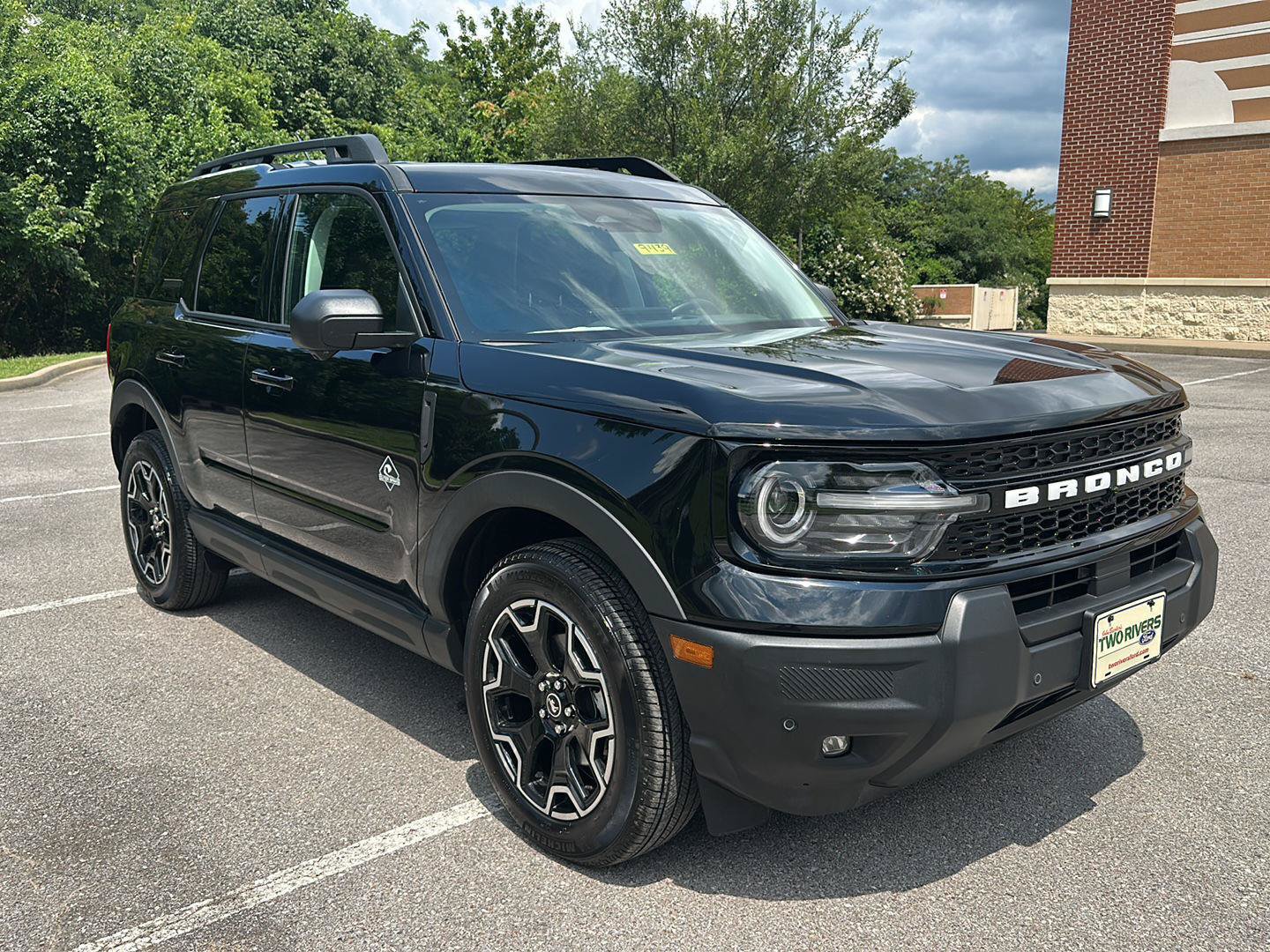 Certified 2025 Ford Bronco Sport Outer Banks w/ Outer Banks Tech Package+ AWD/4WD image 7