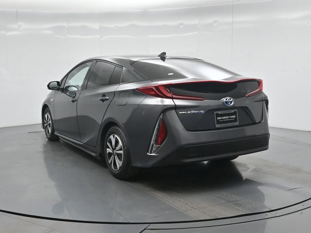 Used 2018 Toyota Prius Prime Plus image 19