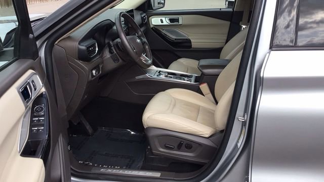 Certified 2021 Ford Explorer Platinum w/ Equipment Group 601A image 17