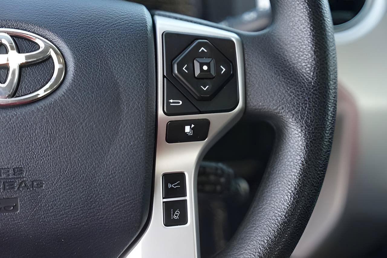 Used 2020 Toyota Tundra SR5 RWD image 23
