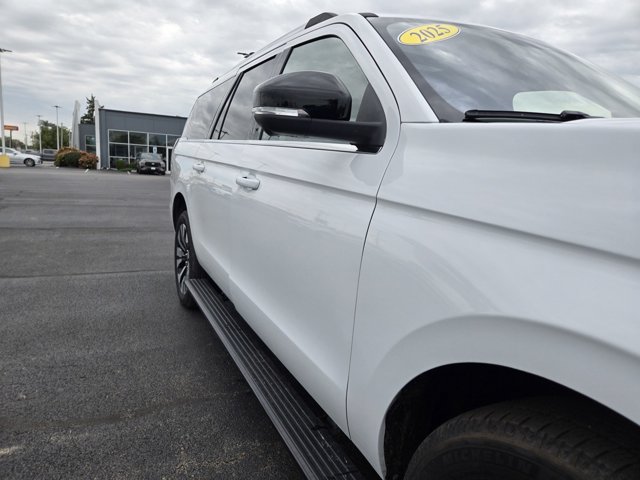 Certified 2025 Ford Expedition Max Platinum w/ Driver's Package AWD/4WD image 45