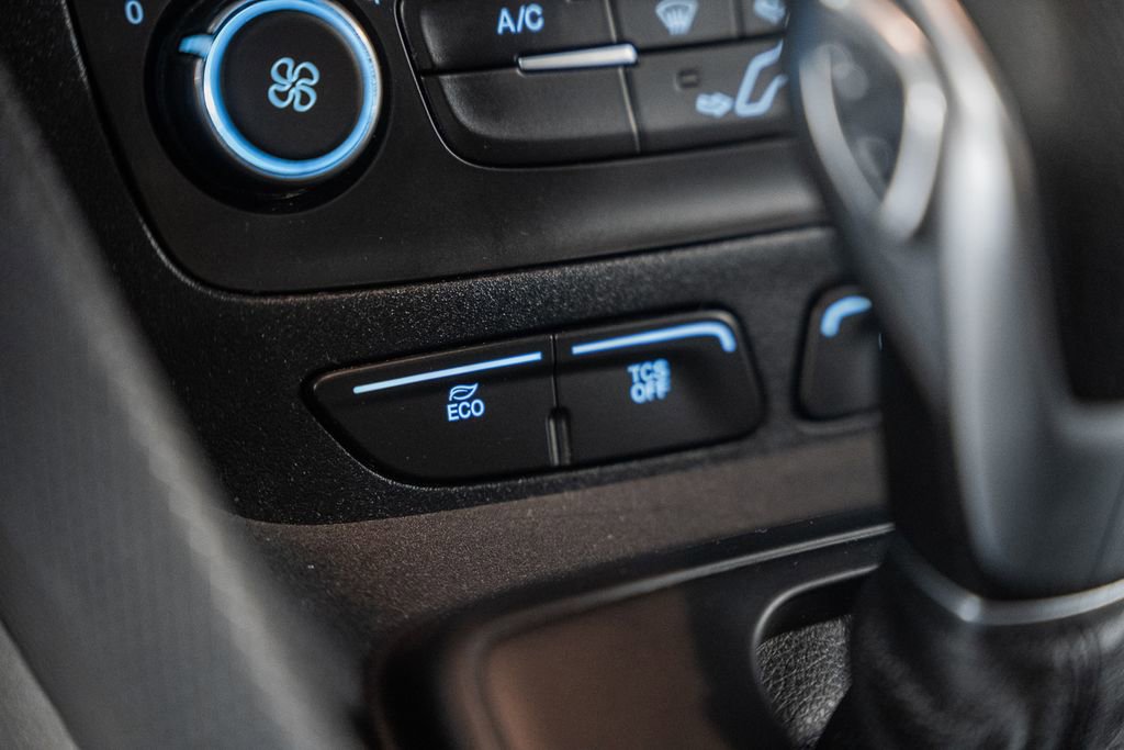 Certified 2022 Ford Transit Connect XL image 24