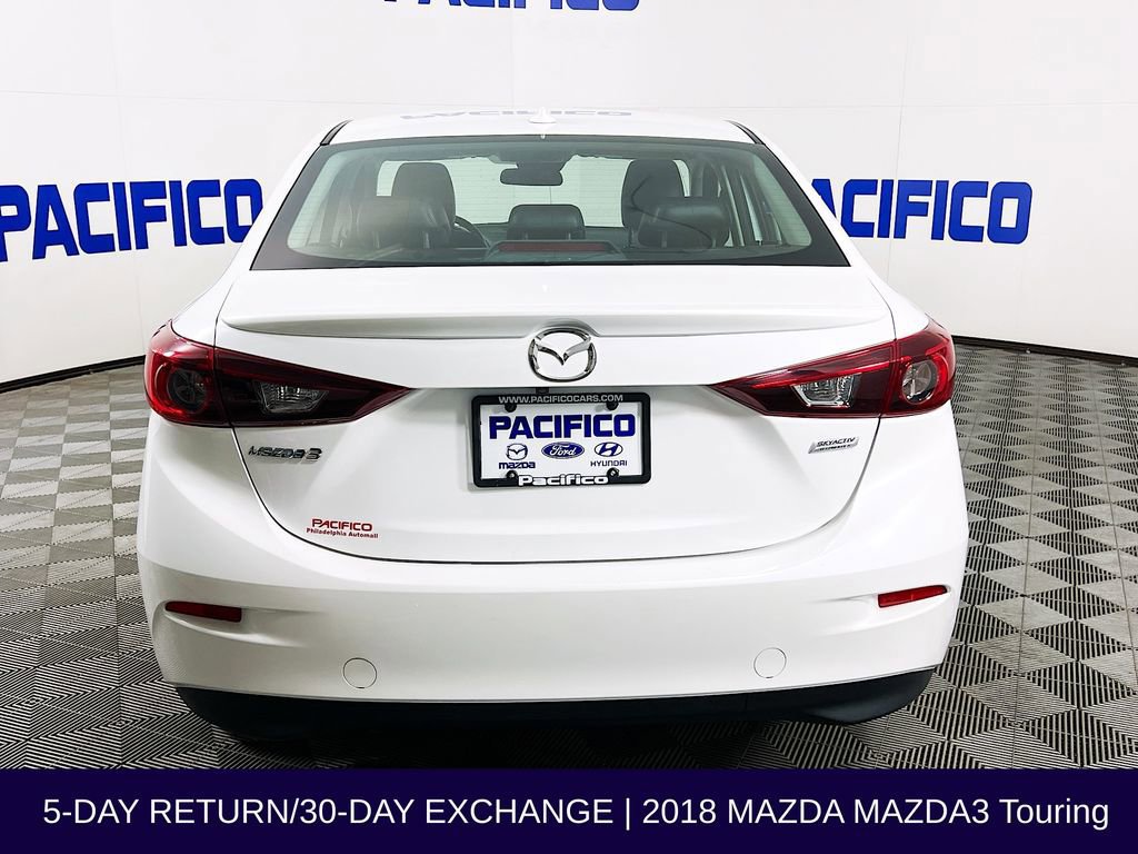 Used 2018 MAZDA MAZDA3 Touring image 4