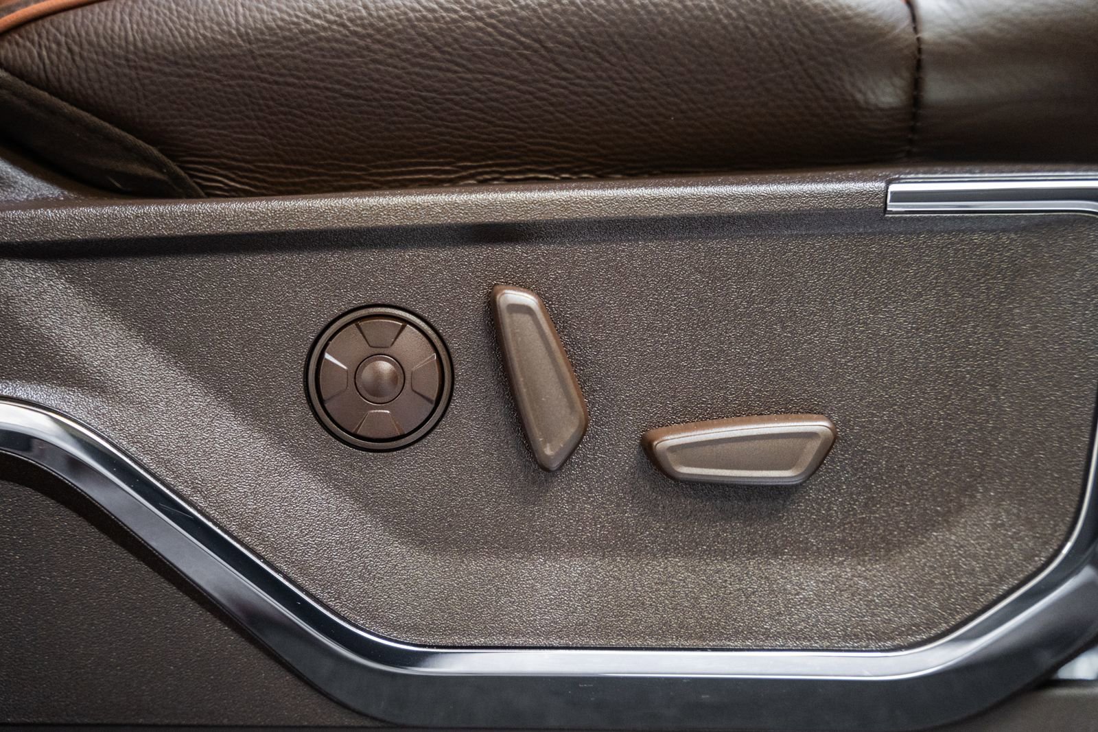 Certified 2024 Ford F350 King Ranch w/ Chrome Package image 51