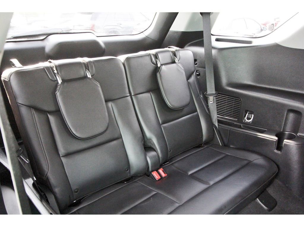 Certified 2023 Ford Explorer XLT w/ Equipment Group 202A AWD/4WD image 11