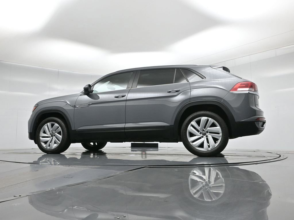 Used 2021 Volkswagen Atlas Cross Sport SE w/ Panoramic Sunroof Package image 24