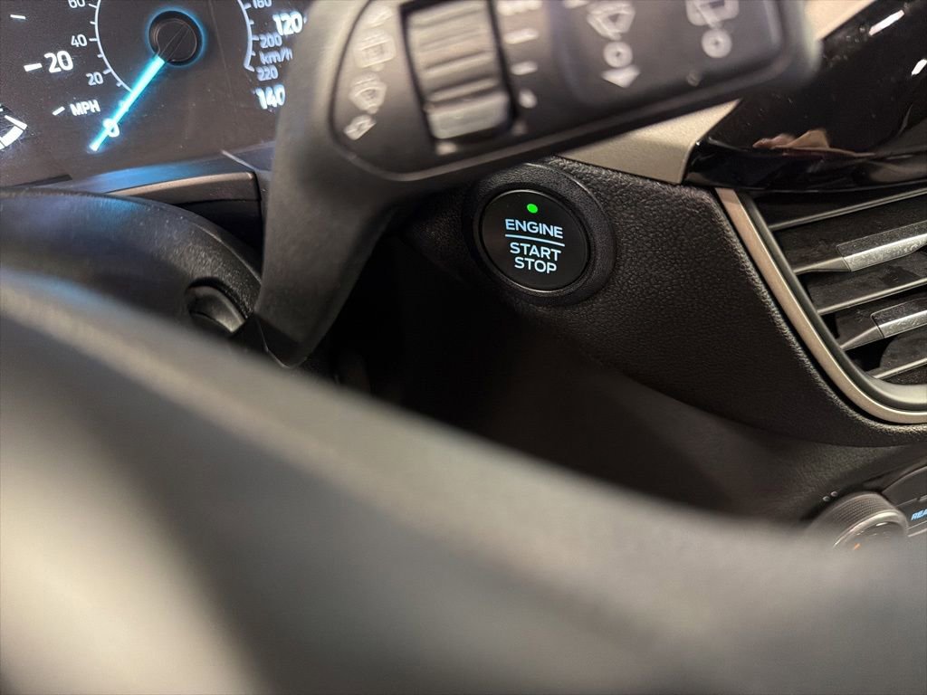 Certified 2022 Ford Escape SE AWD/4WD image 19