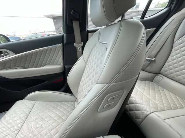 Used 2023 Genesis G70 3.3T w/ Sport Prestige Package AWD/4WD image 16