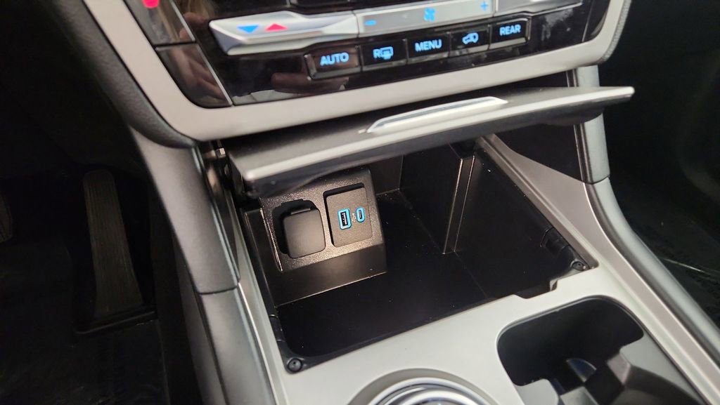Certified 2023 Ford Explorer XLT AWD/4WD image 18