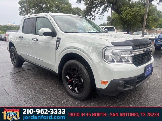 Certified 2022 Ford Maverick Lariat w/ Lariat Luxury Package AWD/4WD image 1