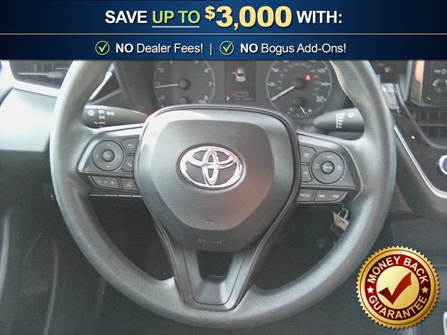 Used 2025 Toyota Corolla LE FWD image 18
