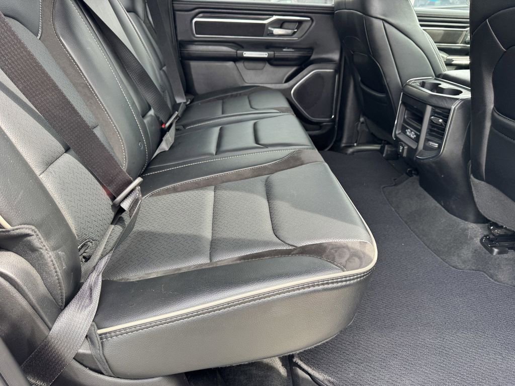 Used 2024 RAM 1500 Laramie AWD/4WD image 11