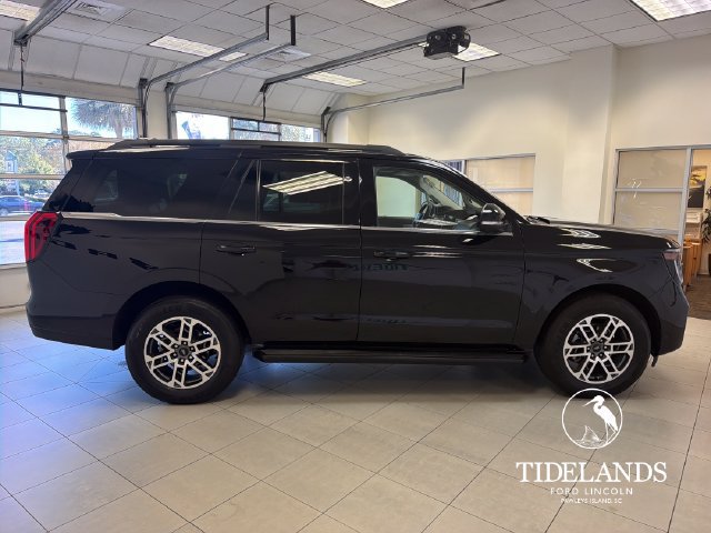 Certified 2025 Ford Expedition Active RWD image 10
