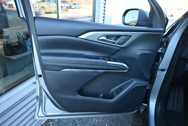 Used 2024 Chevrolet Traverse LS image 20