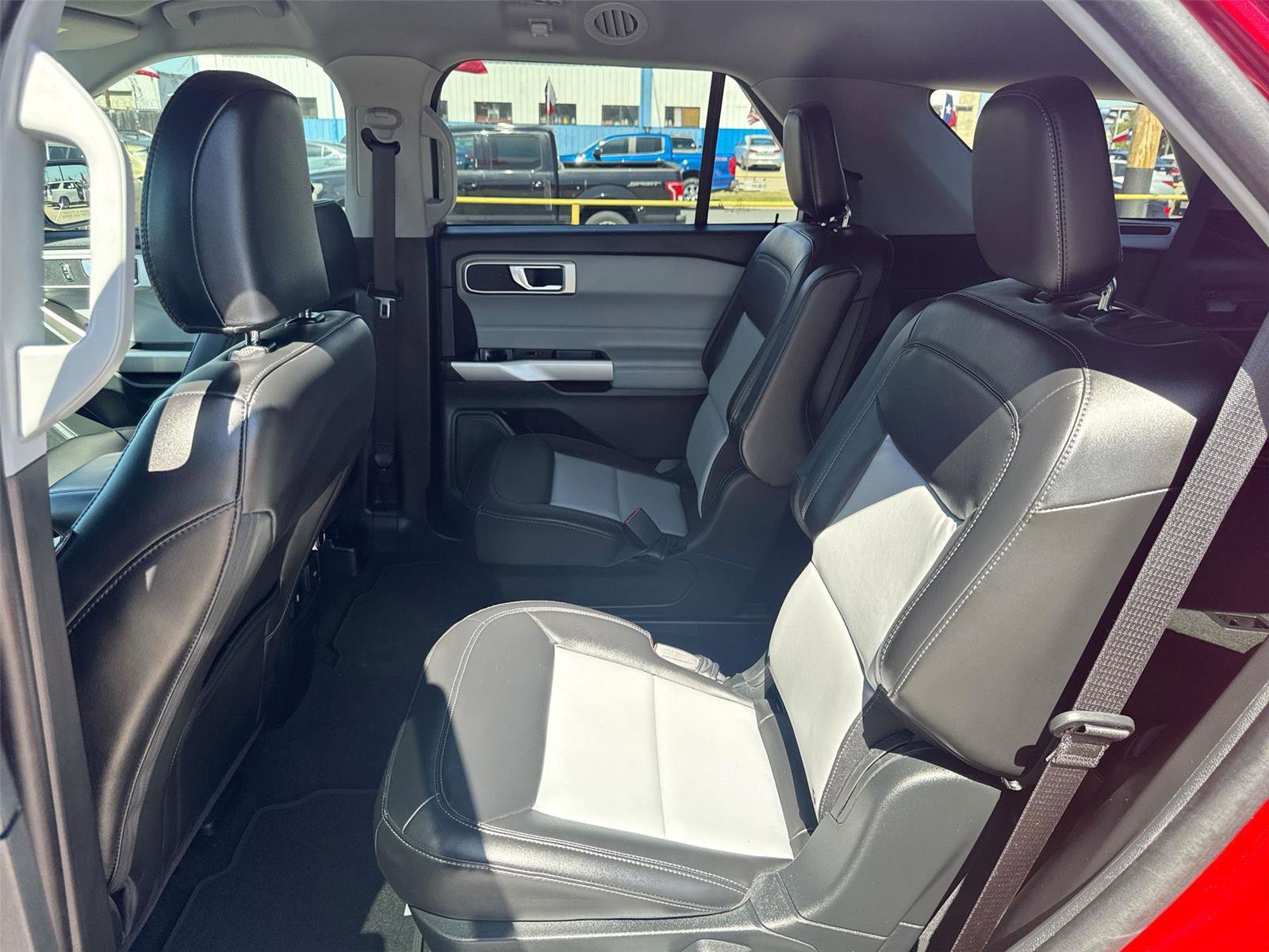 Certified 2024 Ford Explorer XLT w/ Equipment Group 202A image 26