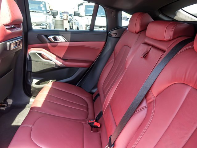 Used 2022 BMW X6 xDrive40i w/ Executive Package AWD/4WD image 14