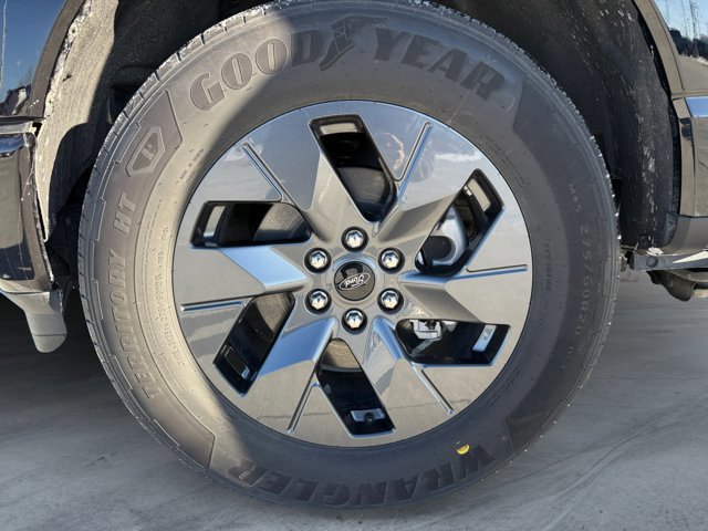 Certified 2025 Ford F150 Lightning Lariat image 13