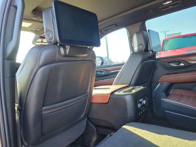 Used 2023 GMC Yukon Denali Ultimate image 18