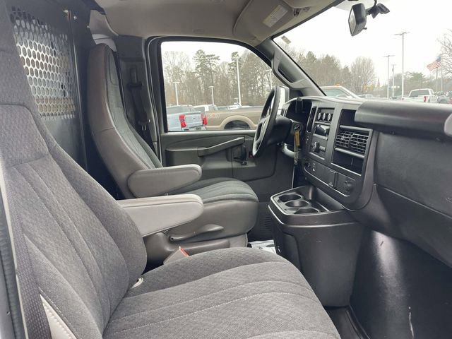 Used 2024 Chevrolet Express 2500 Work Van w/ Driver Convenience Package image 11