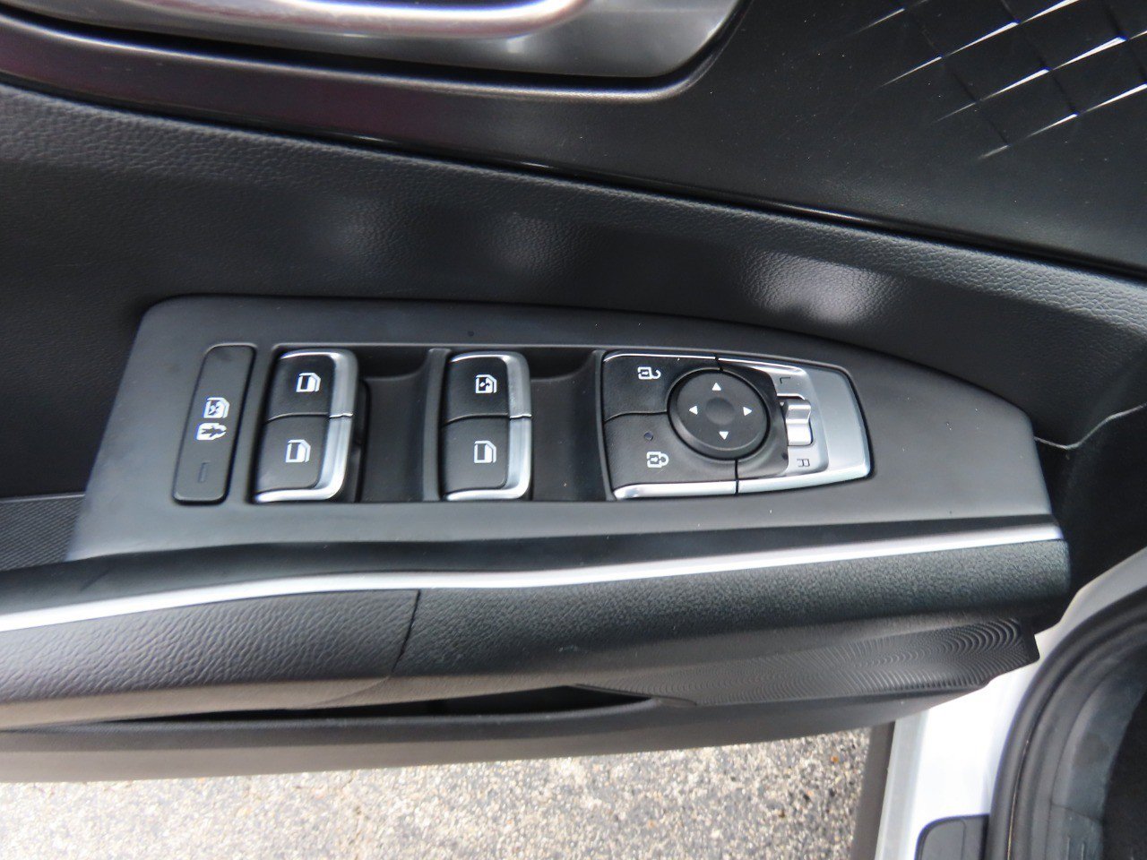 Used 2021 Kia Sorento S image 25