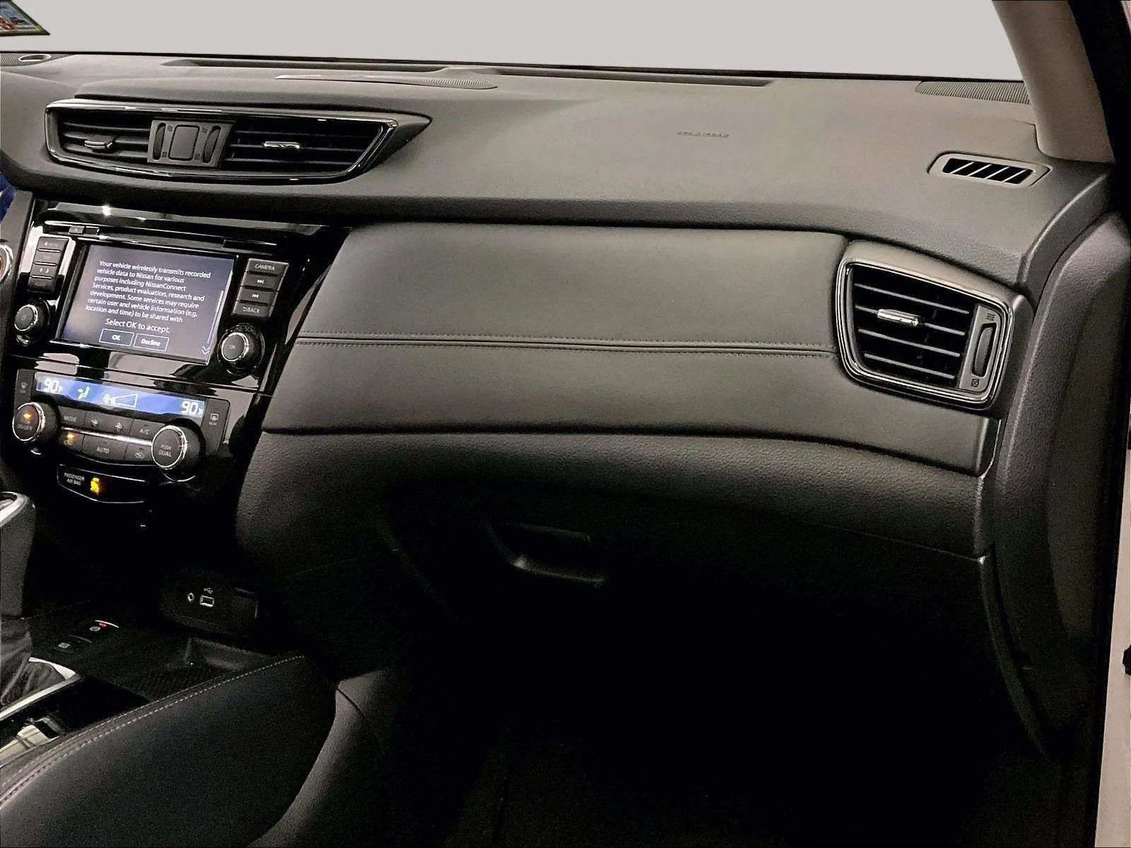 Used 2019 Nissan Rogue SL w/ Premium Package AWD/4WD image 15