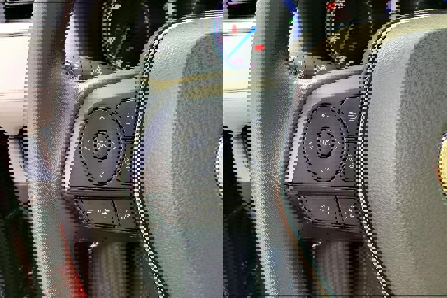 Used 2022 Toyota RAV4 Limited image 24