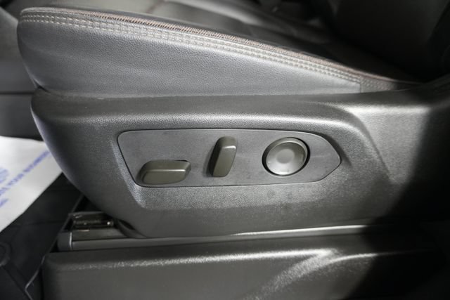 Used 2024 Chevrolet Tahoe High Country AWD/4WD image 24