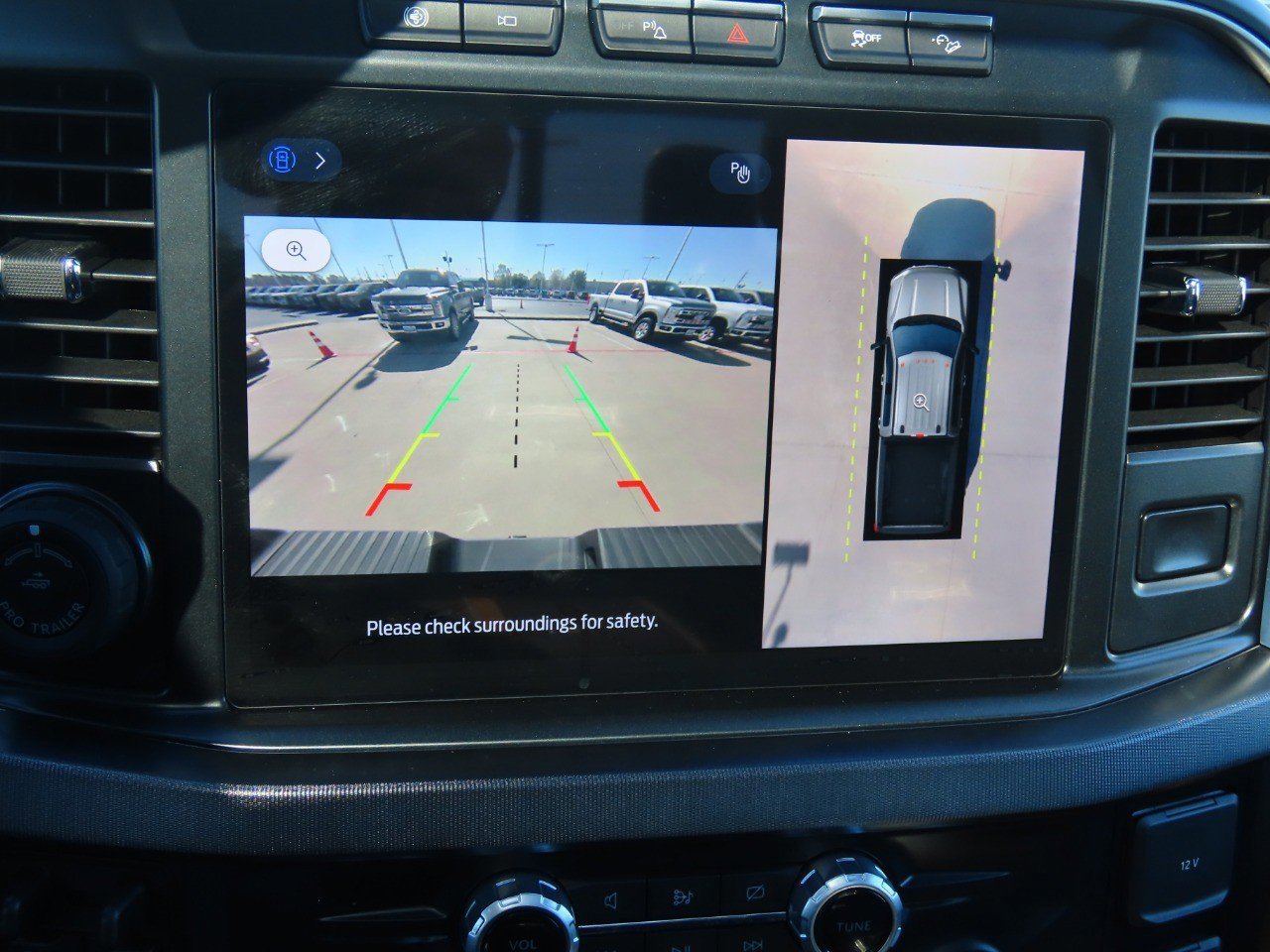 Certified 2024 Ford F250 Platinum image 30