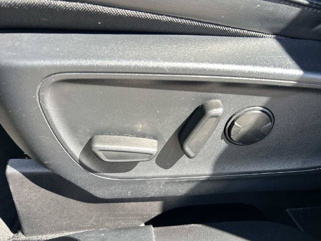 Certified 2025 Ford Escape ST-Line AWD/4WD image 28