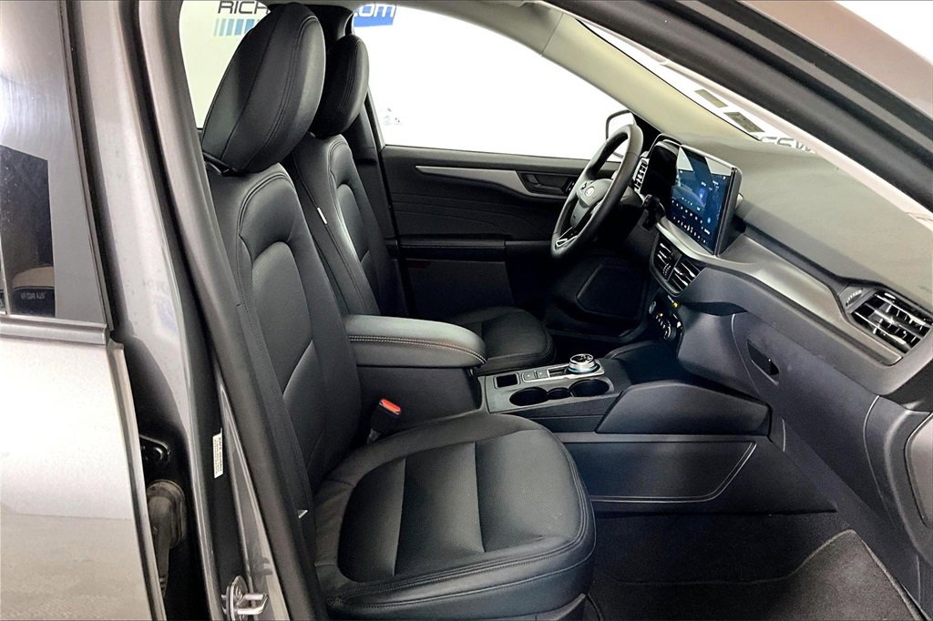 Certified 2023 Ford Escape Active w/ Tech Pack #1 image 6